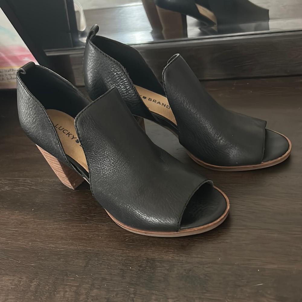 Lucky brand heels 6.5
